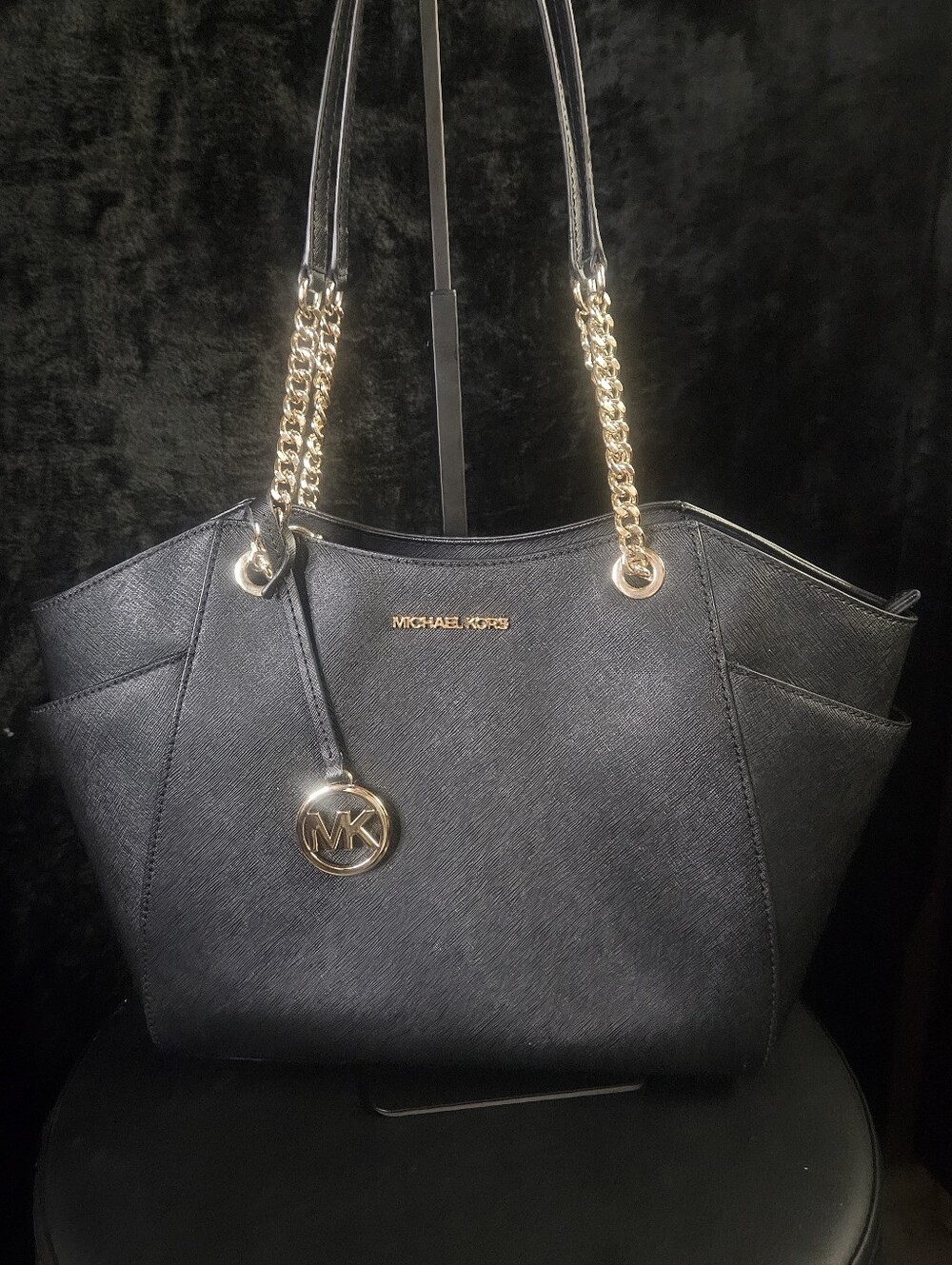 Michael Kors Jet Set Large Saffiano Leather Shoulder Bag - Black (Like New!)